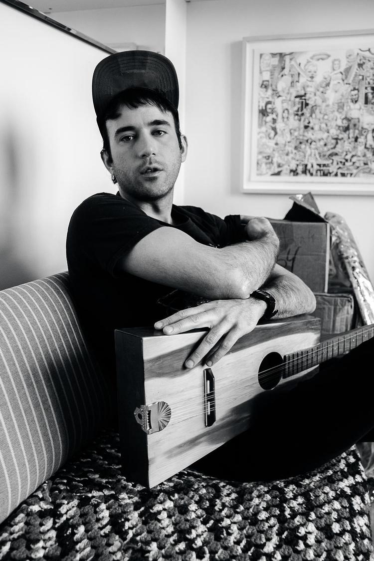 Værdighed. Sufjan Stevens har udgivet en lavmælt og dybt personlig plade om den svære afsked med moderen. 