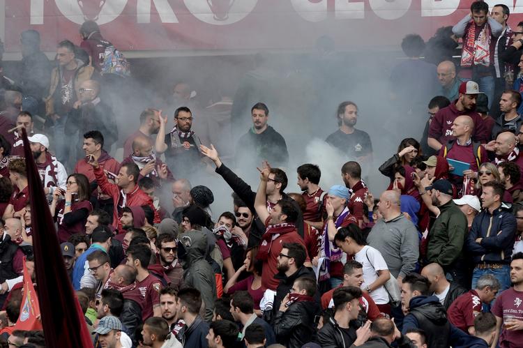 Ragnarok. Der var omkring 15.000 tilskuere på stadion. 