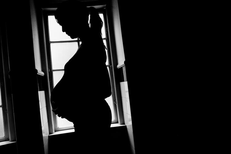 Abort. Ny forskning viser, at fluorstoffer øger risikoen for at abortere spontant. 