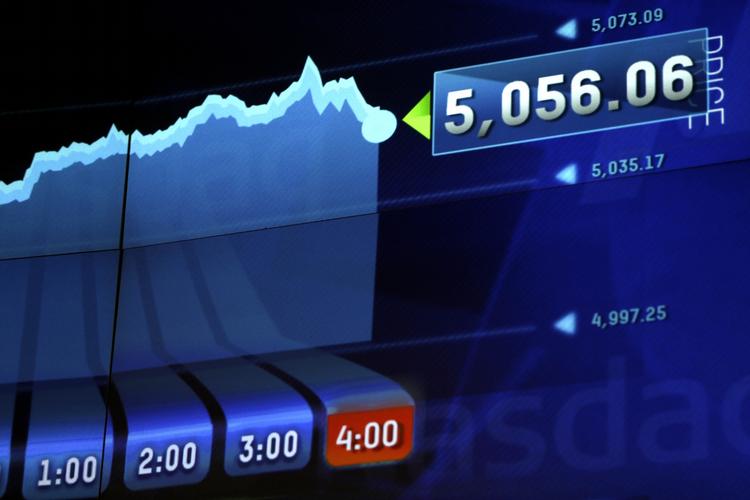 historisk. For første gang siden dotcom-boblen i 2000 er Nasdaq-indekset over teknologiaktier tilbage på et tilsvarende niveau. 