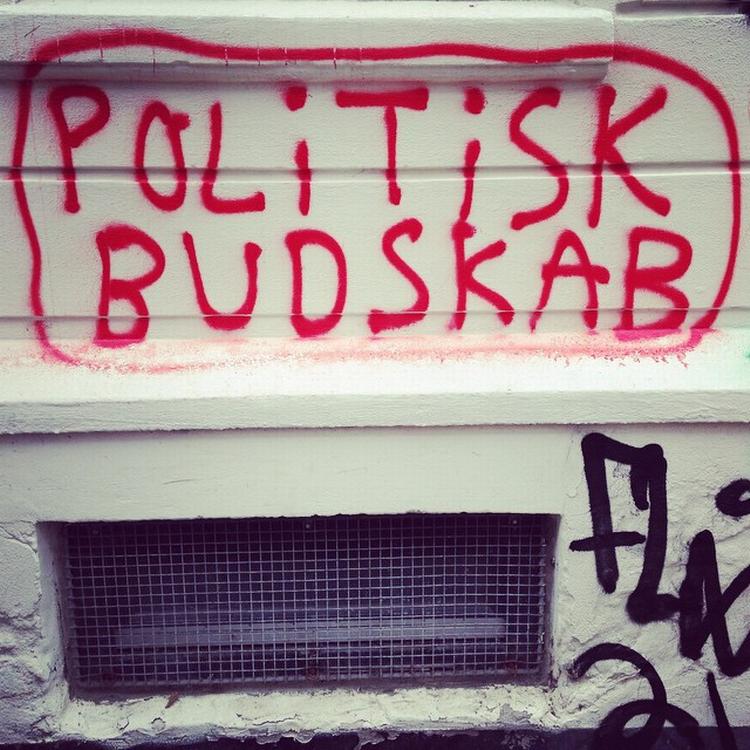 TAG. Instagrambrugeren  @m_louise79 har skudt dette skarpe politiske budskab på Nørrebro. 