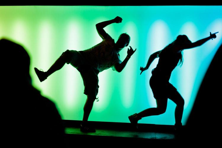 Farver. Trailerpark Festivalen har udvidet med et teknologisk koncept, der fylder lige så meget som kunsten og musikken. 