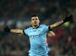 FREMGANG. Manchester City med Premier League-topscorer Sergio Agüero har fået lidt bedre tal på bundlinjen, men der er stadig et stort underskud. 