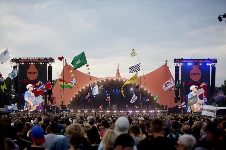 ORANGE. Så er tidplanen til årets festival klar. Her et billede fra Manu Chao på Orange Scene, Roskilde Festival 2014. 