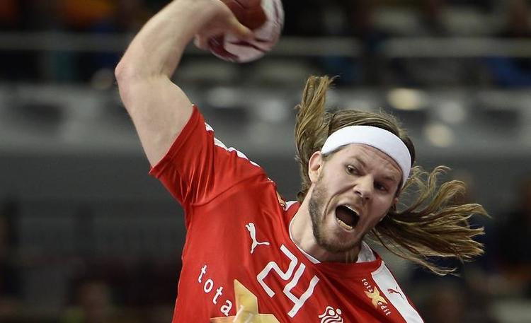 EM-kurs. Mikkel Hansen var ustyrlig i den første halve time, mens han fik nogle hvil på bænken efter pausen. 