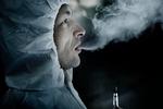 Nyt. E-cigaretter er et relativt nyt fænomen. Derfor ved forskerne endnu ikke så meget, som de gerne ville, om de populære dampe. 
