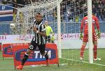 1-0. Arturo Vidal har scoret kampens eneste mål for Juventus mod Sampdoria. 