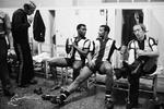 Fodbold. Laurie Cunningham (t.v.) og Cyrille Regis i West Bromwichs omklædningsrum i 1978. 