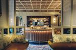 LONDON. Chiltern Firehouse, der ligger i bydelen Marylebone, er egentlig fra 1889,  men fremstår nu i renoveret stand. Hotellet har 26 værelser, og det tiltrækker mange af Londons mest kendte, f.eks. David Beckham, Kate Moss og David Cameron. Chiltern Firehouse/PRmstår nu i renoveret stand. Hotellet har 26 værelser, og det tiltrækker mange af Londons mest kendte. F.eks. David Beckham, Kate Moss og David Cameron. 