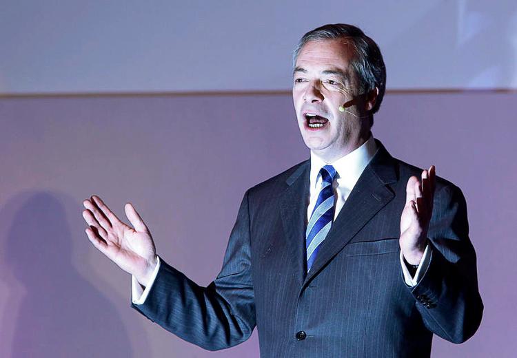 Slagkraftig. Nigel Farage er Ukip, og Ukip er Nigel Farage. Partilederen er ikke bange for at råbe højest. 