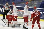 nedtur. Hviderusserne scorede fem gange i de to sidste perioder, og dermed tabte Danmark 1-5. 