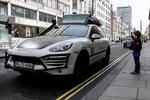 AFSTIKKER. Holdet var lige et smut i London. De vil nemlig også sætte rekord på strækningen London-Cape Town. 