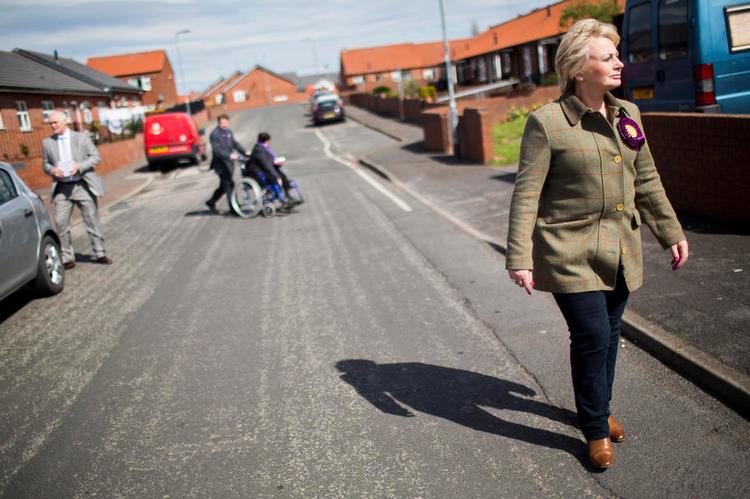 træls. Ukip's kandidat i Rotherham, Jane Collins, har ikke store chancer i et system, der bevidst favoriserer de store partier. 