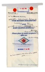 Noter. På sin store nordamerikaturné i 2014 begyndte Nick Cave at skrive tekster på bræk poserne i flyet. Det er der nu kommet en fascinerende bogudgivelse ud af. Illustration fra bogen 