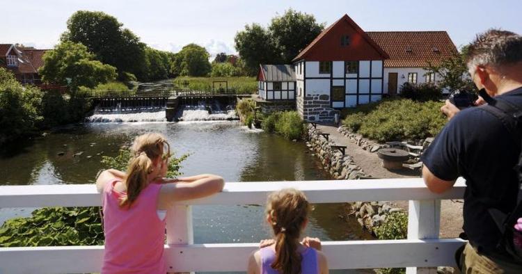 Attraktion. Nordjylland er det næstpopulæreste feriemål i Danmark. Her er det vandmøllen i Sæby. 