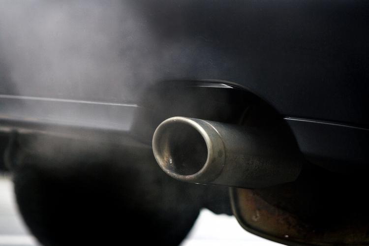 fejlmåling. I bilsynshallerne kan man ikke altid kontrollere, om dieselbilernes partikelfiltre virker, fordi målemetoden er for gammel. 