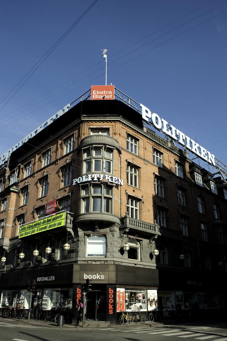 Overvåget. I årevis har medarbejdere fra Spillemyndigheden overvåget annoncer i danske medier, herunder Ekstra Bladet, som Københavns Politi anklager for lovbrud. 