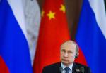 Magtdemonstration. Paraden, der skal markere 70-året for Sovjetunionens sejr over Nazityskland rejser bl.a. spørgsmålet: Har Vladimir Putin tænkt sig at komme til tiden? 