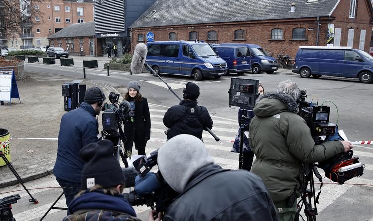 Briefing. Tidligere operative chef i PET Frank Jensen understreger at der var tale om en operativ atmosfære. 