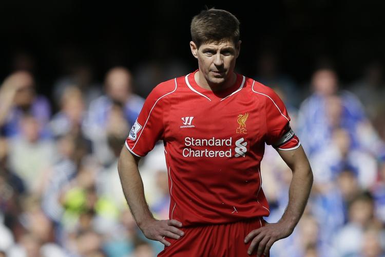 hån. Steven Gerrard spillede sin sidste kamp for Liverpool på Stamford Bridge og scorede det udlignende mål. 