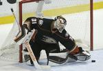 slutspil.  Frederik Andersen ser frem mod semifinalen i slutspillet efter endnu en flot præstation for Anaheim Ducks. 