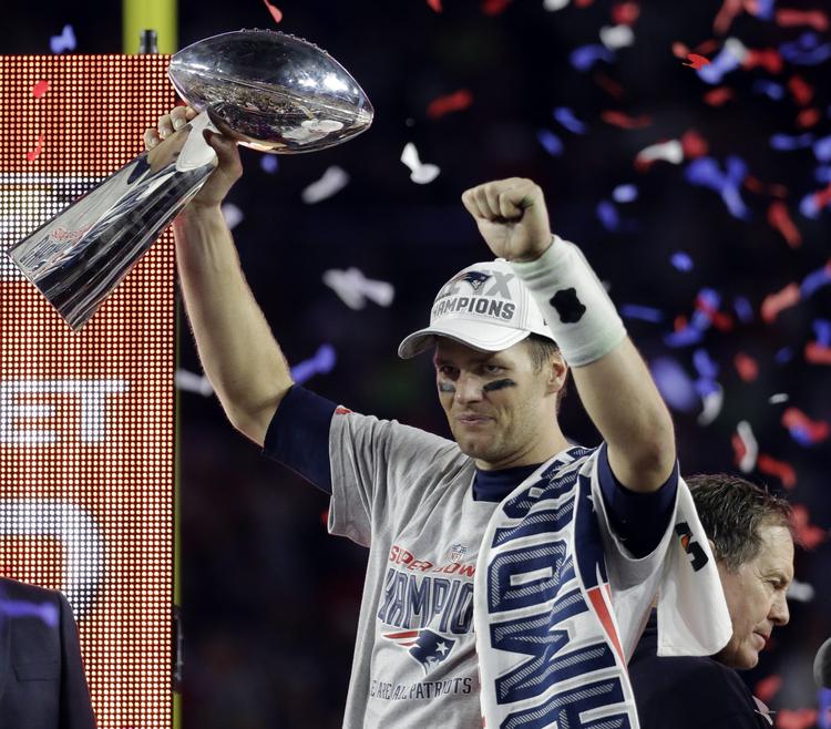 nationalhelt. Fire gange har Tom Brady vundet Super Bowl med New England Patriots - senest i år. Tre gange er han kåret til finalens mest værdifulde spiller. 