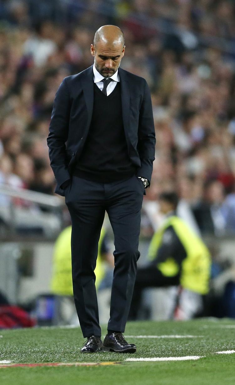 UDFORDRET. Pep Guardiola ønsker at overholde sin aftale med FC Bayern, der gælder for endnu en sæson. Men han vil ikke tale om planer for tiden derefter. 