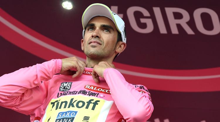 FØRERTRØJE. To gange før har Alberto Contador erobret den lyserøde førertrøje i Gori d'Italia, og begge gang har han forsvaret den i resten af etapeløbet. 