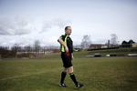 Risiko. Jobbet som fodbolddommer er ikke altid lige fredfyldt. På billedet ses Jens Damgaard, som Politiken talte med i forbindelse med voldelige overfald i fodbold tidligere. 