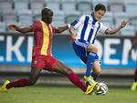 Udligning. Lasse Vibe (th) scorede til 1-1, inden landsmand Rieks afgjorde sagerne. 