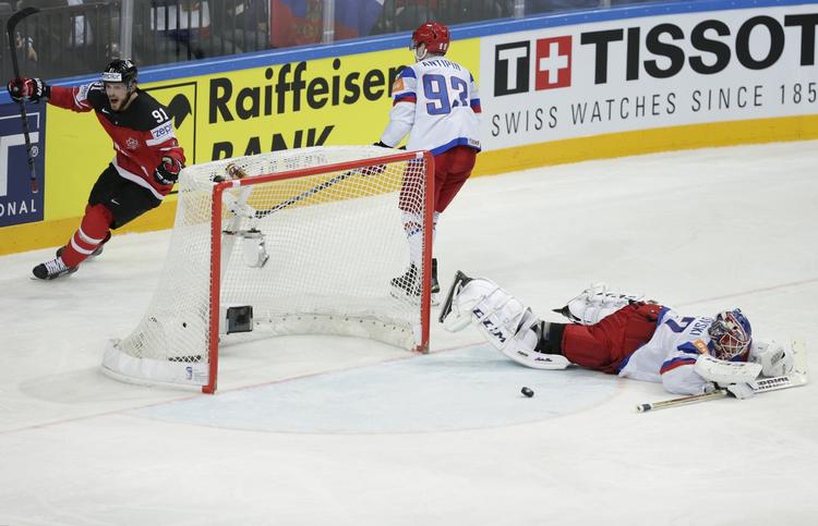 Mål. Canadas Tyler Seguin jubler efter sin scoring. 