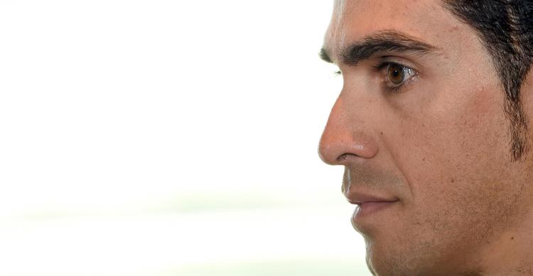 Førende. Contador har en margin på 3 sekunder ned til Aru. 