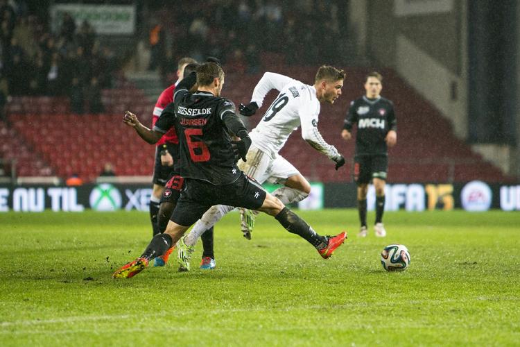 FCM tabte blot tre gange i de 17 kampe i efteråret – på udebane til de seneste tre sæsoners mestre fra AaB, FCN og FCK. Efterårets anden kamp i Parken blev tabt 3-0. Havde FCM vundet, havde forspringet til nærmeste forfølger været 12 point. Jim Larsen scorede i eget net, inden to sene FCK-scoringer afgjorde matchen. 