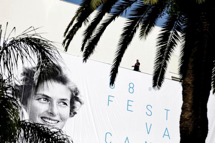 filmdronning. Et banner med skuespilleren Ingrid Bergman kommer til at pryde Filmpaladset i Cannes i år, hvor den 68. internationale filmfestival afvikles. Blandt de 19 kandidater til Guldpalmen er der i år fem franske film, men amerikanske film er presset. 