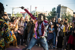 Dans. Der er afrikansk endagsfestival i weekenden. 