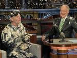 Snask. Bill Murray var Lettermans første gæst, og han blev også den sidste. Han kom ud af en kage, derfor er en godt grattet til. 