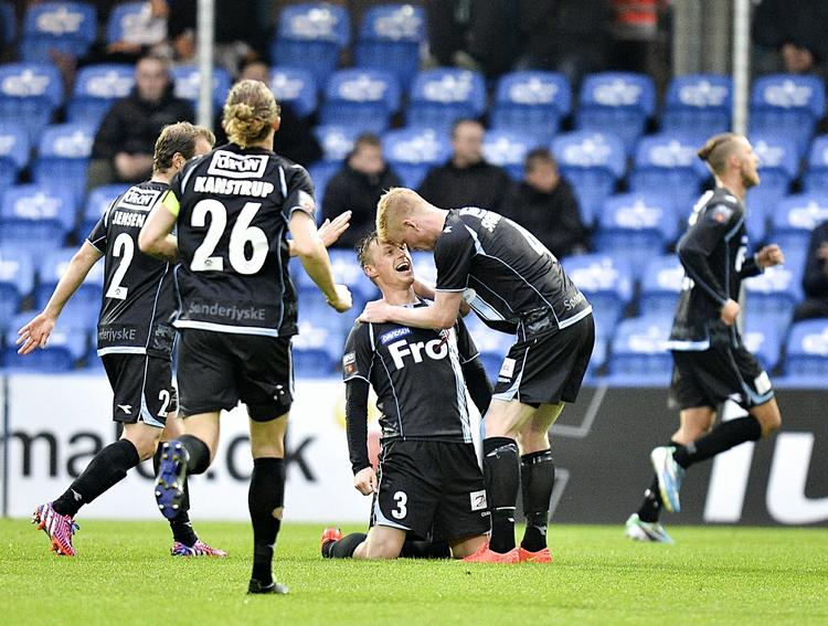 TRÆFSIKKER. Marvin Pourie leverer varen torsdag aften i Esbjerg. 