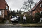Boligskat. Omkring 200 grundejere i Brønshøj har betalt 10.000 kroner for meget i grundskyld om året. Her ses Claus Stenhøj og Inge Lise Bøvith, som Politiken har talt med. 