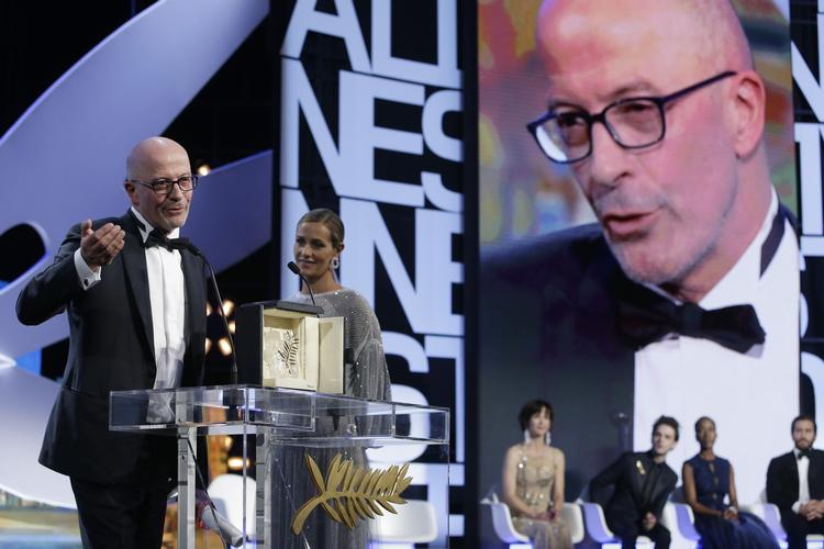 Cannes. Jacques Audiard, der har instrueret 'Dheepan', vinder den fineste pris på filmfestivalen i Frankrig. 