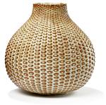 Tyvegods. Tyve stjal i ly af natten denne knoppede Axel Salto-krukke fra kunstmuseet Trapholt i Kolding. 7,5 år senere blev den og endnu en stjålen Salto-krukke solgt hos auktionshuset Bruun Rasmussen til i alt 167.500 kroner. Foto fra Bruun Rasmussen salgskatalog 