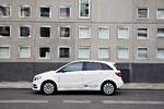 Strømtilførsel. Elbilernes folkelige succes koster statskassen dyrt. Her en Mercedes B electric drive. 