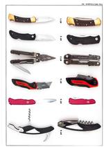 Knivlov. Ifølge Rigspolitiets indstilling til Justitsministeriet bør to af disse fem enhåndsbetjente knivtyper IKKE være ulovlige at gå rundt med. Det drejer sig om multiværktøj, mrk. Leatherman (KT39) og proptrækkeren (KT 6).KT 6 – Proptrækker 