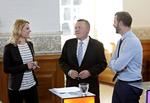 Partilededebat på DR i vandrehallen på Christiansborg.Debat. Enhedslistens Johanne Schmidt-Nielsen, Venstres formand Lars Løkke Rasmussen og Radikales Morten Østergaard. 
