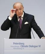 ADVARSEL. Laurent Fabius opfordrer ligesom Uefa nu Fifa til at udsætte fredagens præsidentvalg. 