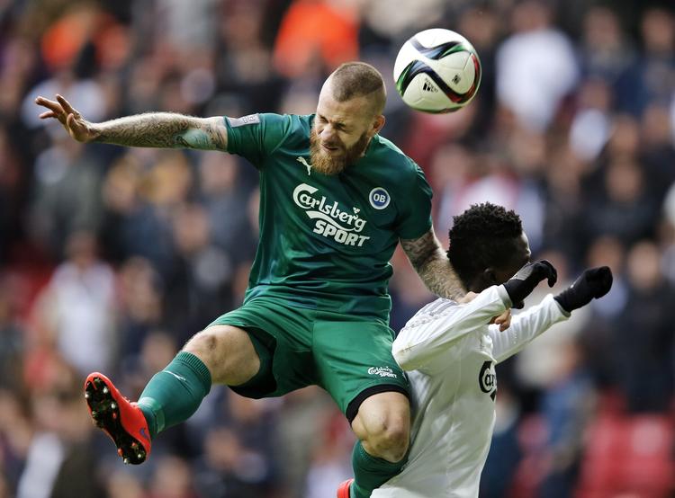 Alsidig. Martin Spelmann (tv) er en dygtig tovejsspiller. Han stor et stort ansvar i defensiven og er ofte med fremme i OB-angrebet. 