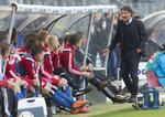 Kaos. Bruno Labbadia (th) er den fjerde træner i HSV på bare 7 måneder. 