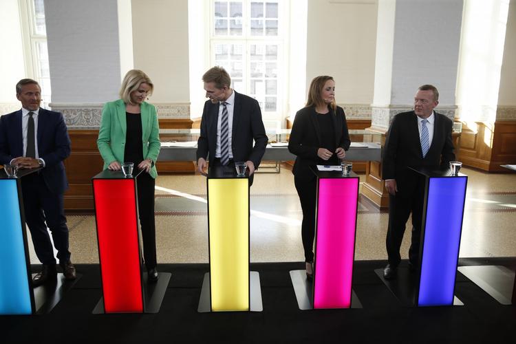Magt. Færre partier end tidligere går fuldtonet efter en plads i regering efter valget. 