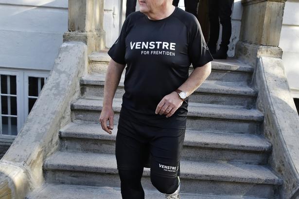 Venstres formand Lars Løkke Rasmussen løb sig en aften tur med bl.a. Karen Ellemann og Sophie Løhde ved Venstres hovedkvarter i Holte. 