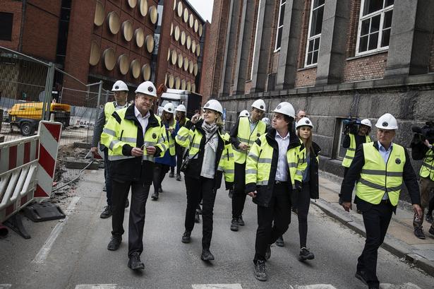 Helle Thorning-Schmidt besøgte torsdag byggeriet på Carlsberg. 