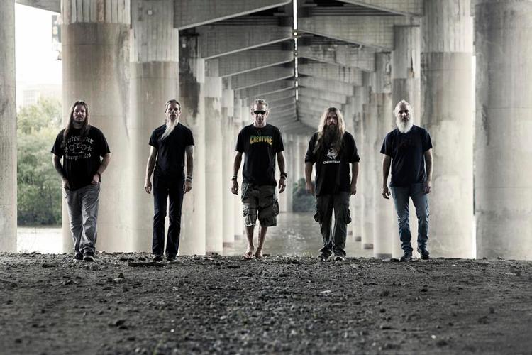 tromler. 'Still Echoes' er en lille triumf, der lover rigtig godt for Lamb of God's koncert på Roskilde Festival i år. 